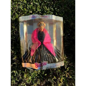 1998 Mattel Happy Holidays Barbie Doll Limited Edition Collectible NIB